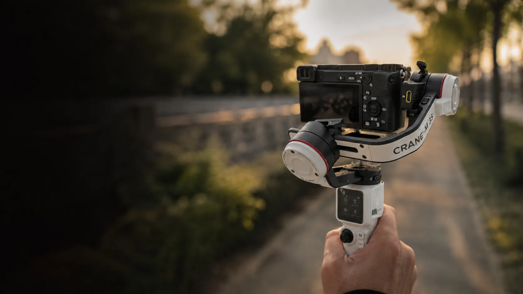 Caméra Sony A6400 sur stabilisateur pour une captation vidéo à Dax
